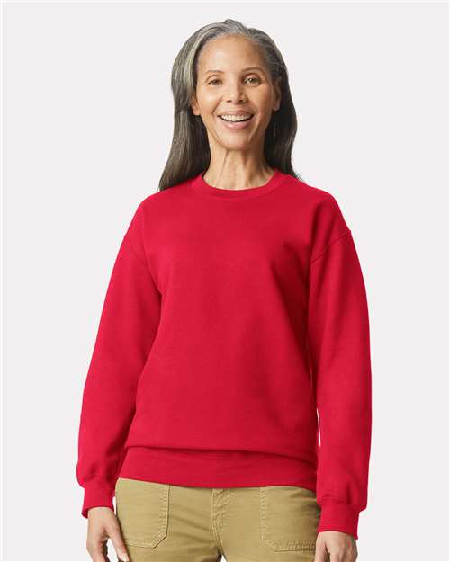 Gildan SF000 Unisex Softstyle® Midweight Crewneck Sweatshirt Red Cotton Cotton-Poly Blend Crewneck Fleece Midweight Moisture-Wicking Outerwear Polyester Regular Fit Spandex Sport / Athletic Super Heavyweight Sweatshirts & Fleece Tear-Away Label Tops Womens Womens Tops