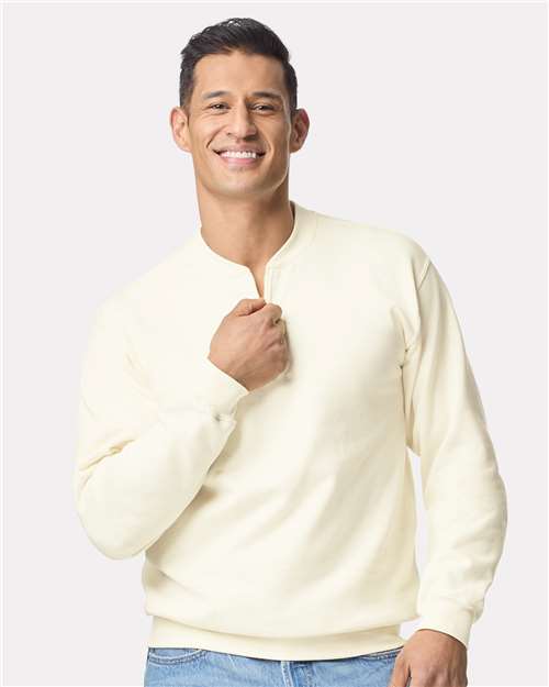 Gildan SF008, Unisex Softstyle Midweight Quarter-zip Sweatshirt, Off White