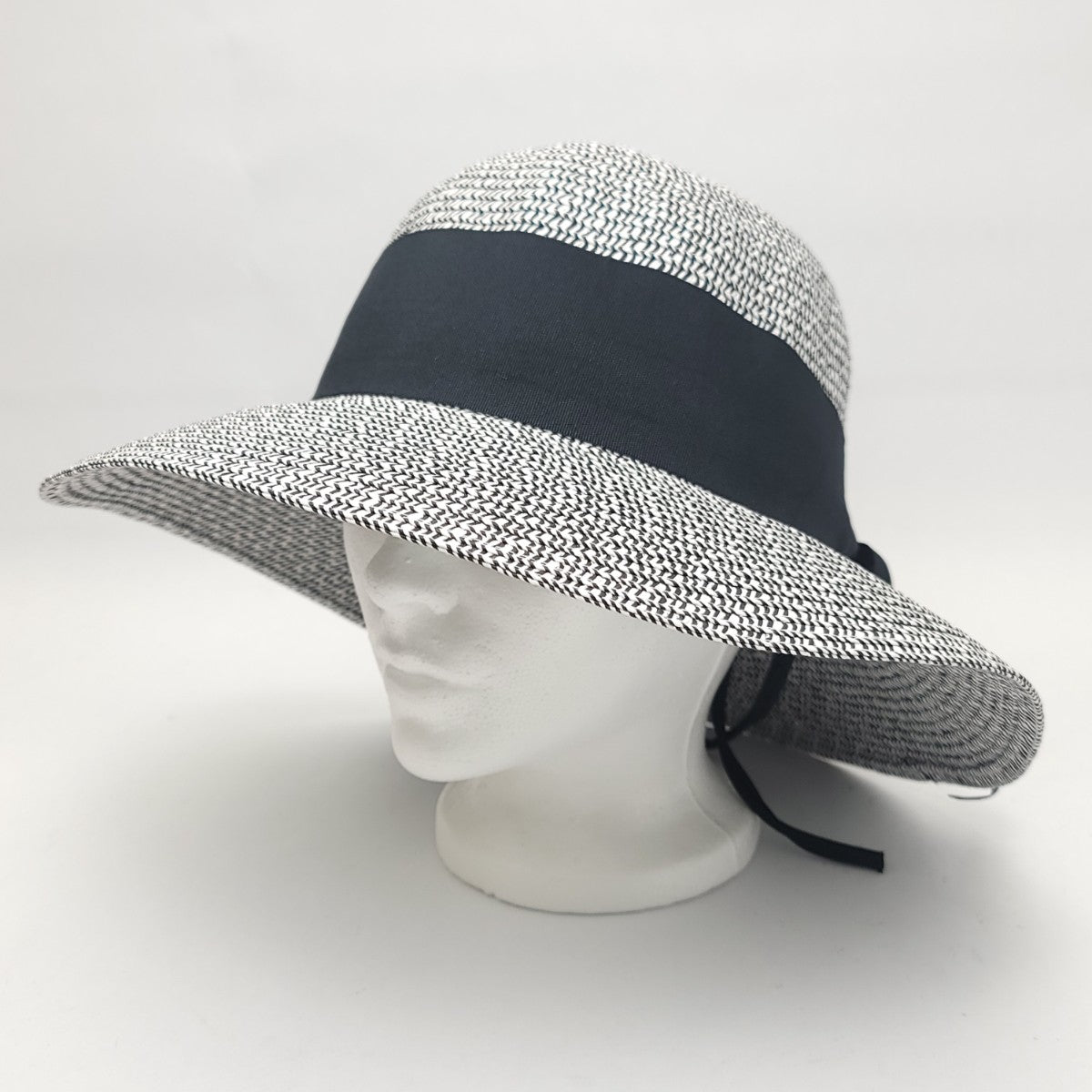 Floppy Hat - Round 3.5" Brim, Black & White, Adjustable Black & White OSFA Summer Summer Hat