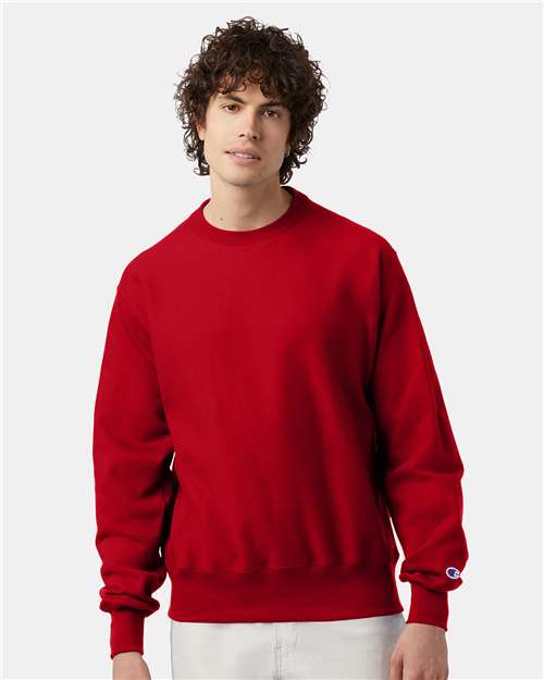 Champion S149, Unisex Reverse Weave Crewneck Sweatshirt, Scarlet
