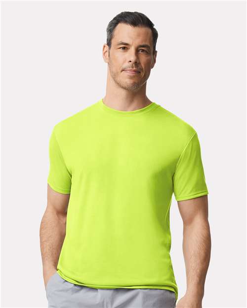 Gildan 42000, Unisex Performance T-shirt, Safety Green