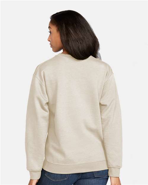 Gildan SF000 Unisex Softstyle® Midweight Crewneck Sweatshirt Cotton Cotton-Poly Blend Crewneck Fleece Midweight Moisture-Wicking Outerwear Polyester Regular Fit Spandex Sport / Athletic Super Heavyweight Sweatshirts & Fleece Tear-Away Label Tops Womens Womens Tops