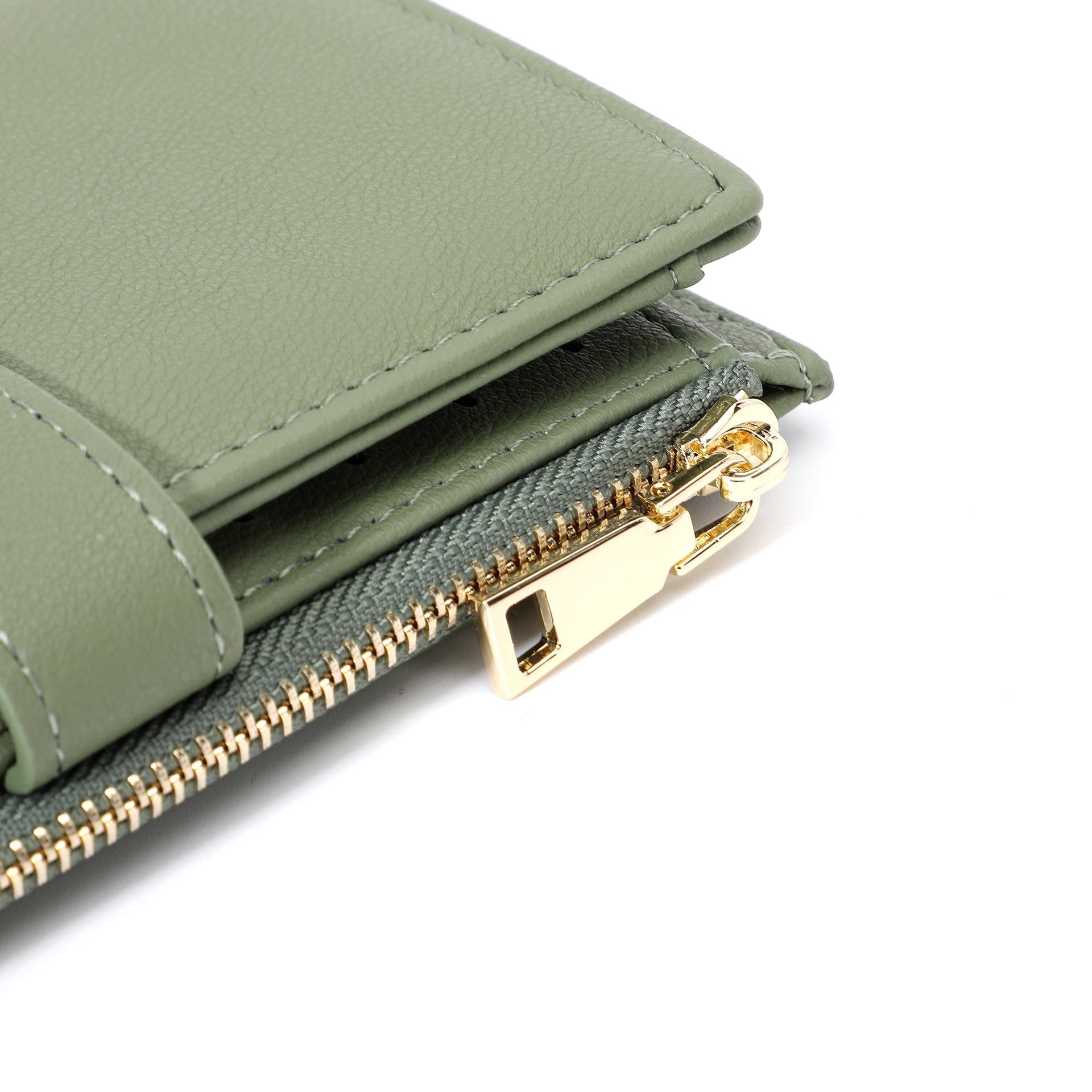 Iconic / Slim Wallet Champs Luggage Shopify Collective