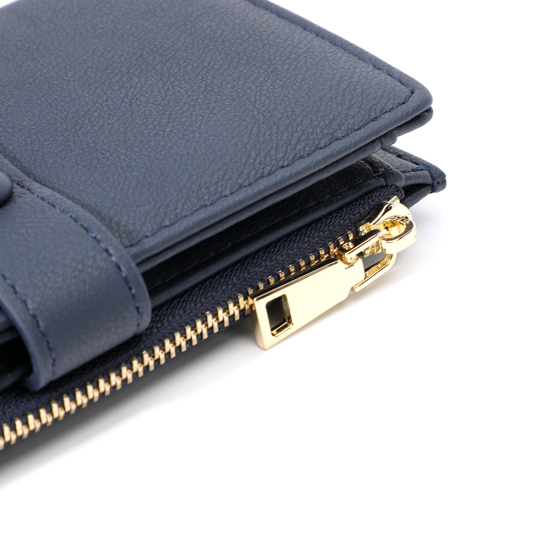 Iconic / Slim Wallet Champs Luggage Shopify Collective