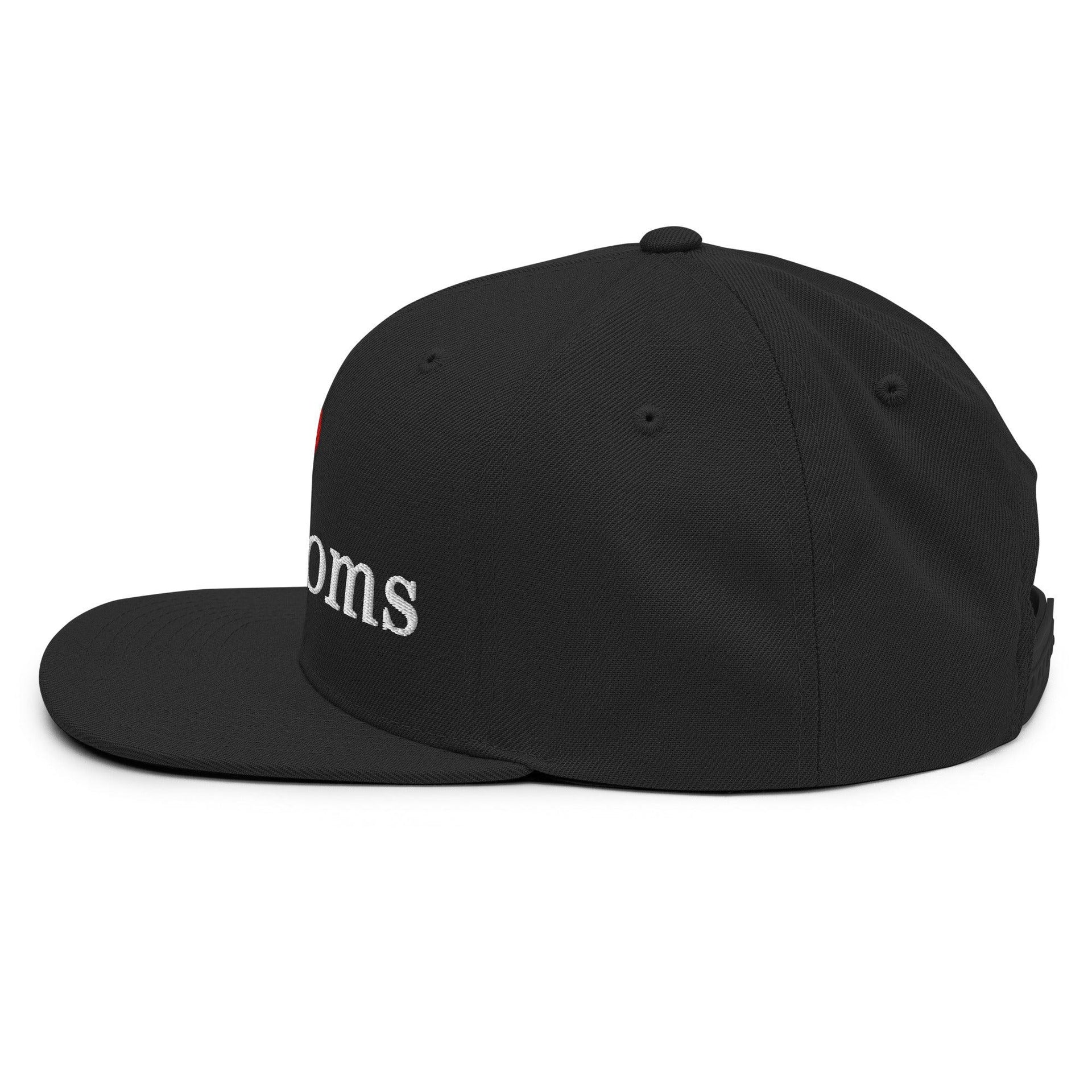 I Love Hot Moms Embroidered Flat Bill Brim Snapback Hat Capital Crowns Funny Snapback Hats