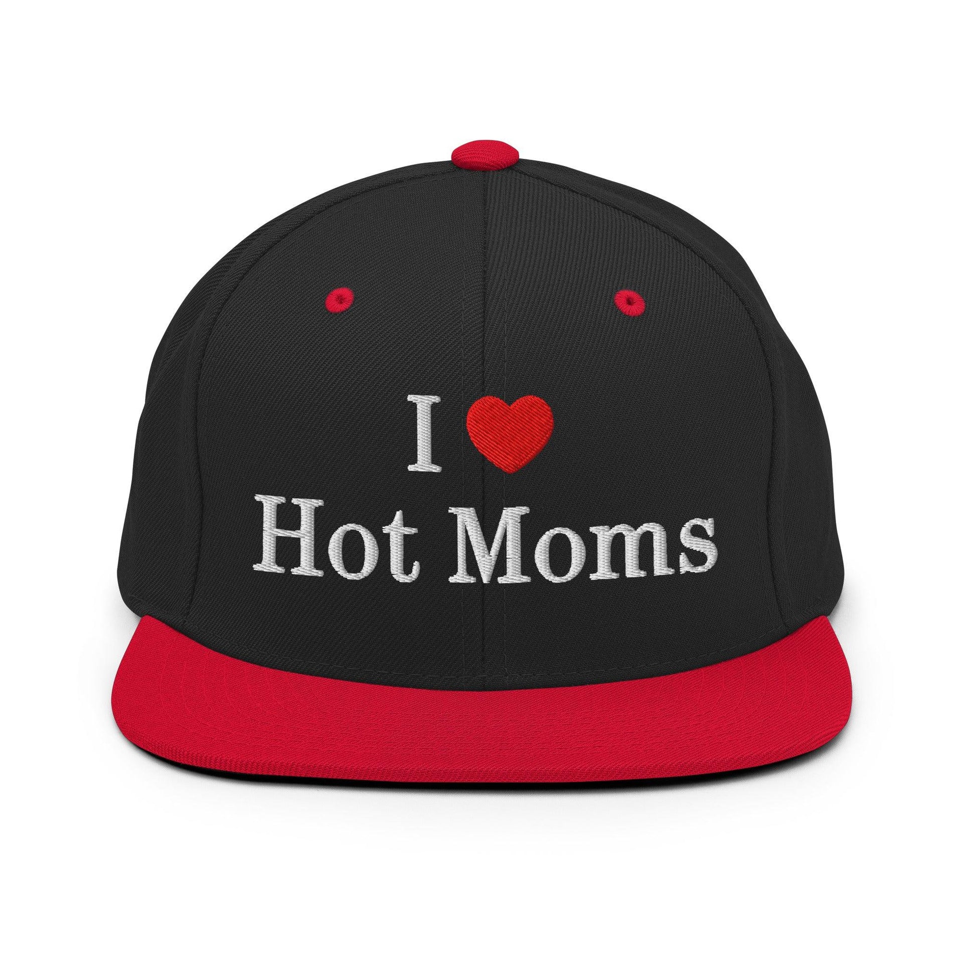 I Love Hot Moms Embroidered Flat Bill Brim Snapback Hat Black Red Capital Crowns Funny Snapback Hats