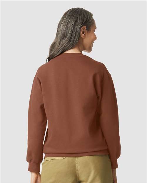 Gildan SF000 Unisex Softstyle® Midweight Crewneck Sweatshirt Cotton Cotton-Poly Blend Crewneck Fleece Midweight Moisture-Wicking Outerwear Polyester Regular Fit Spandex Sport / Athletic Super Heavyweight Sweatshirts & Fleece Tear-Away Label Tops Womens Womens Tops