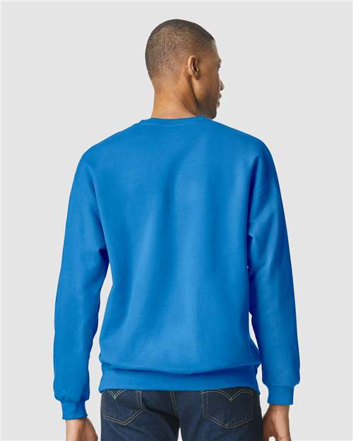 Gildan SF000 Unisex Softstyle® Midweight Crewneck Sweatshirt Cotton Cotton-Poly Blend Crewneck Fleece Midweight Moisture-Wicking Outerwear Polyester Regular Fit Spandex Sport / Athletic Super Heavyweight Sweatshirts & Fleece Tear-Away Label Tops Womens Womens Tops