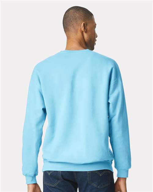 Gildan SF000 Unisex Softstyle® Midweight Crewneck Sweatshirt Cotton Cotton-Poly Blend Crewneck Fleece Midweight Moisture-Wicking Outerwear Polyester Regular Fit Spandex Sport / Athletic Super Heavyweight Sweatshirts & Fleece Tear-Away Label Tops Womens Womens Tops