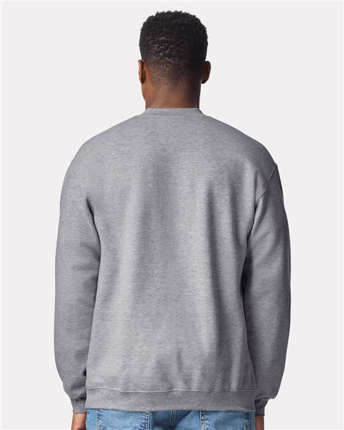 Gildan 18900 Heavy Blend Fleece Stadium Blanket Cotton Cotton-Poly Blend Crewneck Fleece Mens & Unisex Mens & Unisex Tops Midweight Moisture-Wicking Outerwear Polyester Premium Regular Fit Spandex Sport / Athletic Super Heavyweight Sweatshirts & Fleece Tear-Away Label Tops Zippered