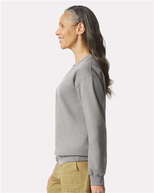 Gildan SF000 Unisex Softstyle® Midweight Crewneck Sweatshirt Cotton Cotton-Poly Blend Crewneck Fleece Midweight Moisture-Wicking Outerwear Polyester Regular Fit Spandex Sport / Athletic Super Heavyweight Sweatshirts & Fleece Tear-Away Label Tops Womens Womens Tops