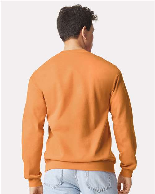 Gildan SF000 Unisex Softstyle® Midweight Crewneck Sweatshirt Cotton Cotton-Poly Blend Crewneck Fleece Midweight Moisture-Wicking Outerwear Polyester Regular Fit Spandex Sport / Athletic Super Heavyweight Sweatshirts & Fleece Tear-Away Label Tops Womens Womens Tops