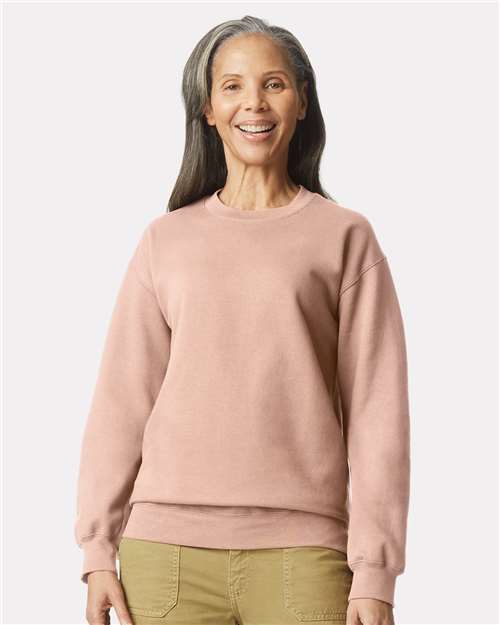 Gildan SF000 Unisex Softstyle® Midweight Crewneck Sweatshirt Dusty Rose Cotton Cotton-Poly Blend Crewneck Fleece Midweight Moisture-Wicking Outerwear Polyester Regular Fit Spandex Sport / Athletic Super Heavyweight Sweatshirts & Fleece Tear-Away Label Tops Womens Womens Tops