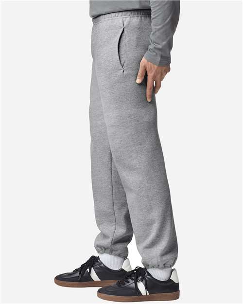 Gildan 18100, Unisex Heavy Blend Pocket Sweatpants, Sport Grey
