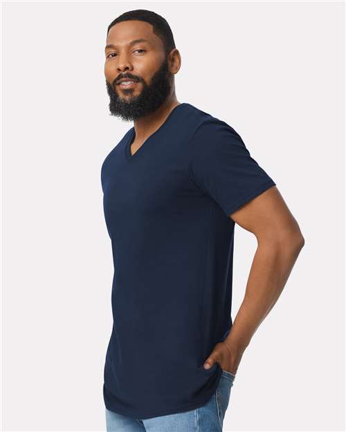 Gildan 64V00, Unisex Softstyle V-neck T-shirt, Navy