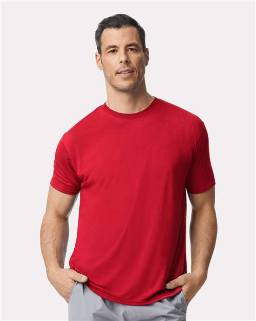 Gildan 42000, Unisex Performance T-shirt, Red