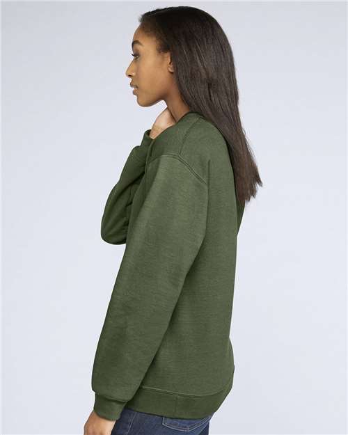 Gildan SF000 Unisex Softstyle® Midweight Crewneck Sweatshirt Cotton Cotton-Poly Blend Crewneck Fleece Midweight Moisture-Wicking Outerwear Polyester Regular Fit Spandex Sport / Athletic Super Heavyweight Sweatshirts & Fleece Tear-Away Label Tops Womens Womens Tops