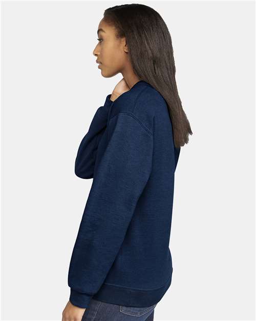 Gildan SF000 Unisex Softstyle® Midweight Crewneck Sweatshirt Cotton Cotton-Poly Blend Crewneck Fleece Midweight Moisture-Wicking Outerwear Polyester Regular Fit Spandex Sport / Athletic Super Heavyweight Sweatshirts & Fleece Tear-Away Label Tops Womens Womens Tops