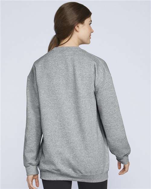 Gildan SF000 Unisex Softstyle® Midweight Crewneck Sweatshirt Cotton Cotton-Poly Blend Crewneck Fleece Midweight Moisture-Wicking Outerwear Polyester Regular Fit Spandex Sport / Athletic Super Heavyweight Sweatshirts & Fleece Tear-Away Label Tops Womens Womens Tops