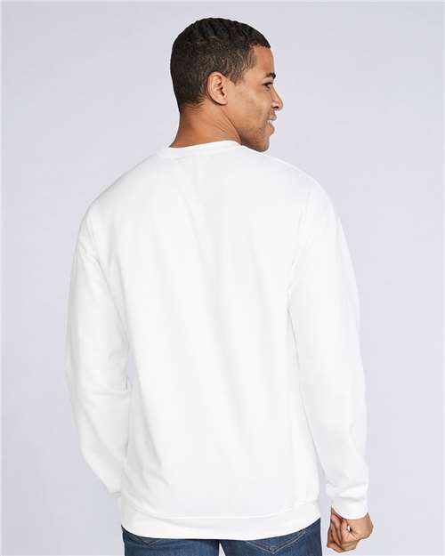 Gildan SF000 Unisex Softstyle® Midweight Crewneck Sweatshirt Cotton Cotton-Poly Blend Crewneck Fleece Midweight Moisture-Wicking Outerwear Polyester Regular Fit Spandex Sport / Athletic Super Heavyweight Sweatshirts & Fleece Tear-Away Label Tops Womens Womens Tops
