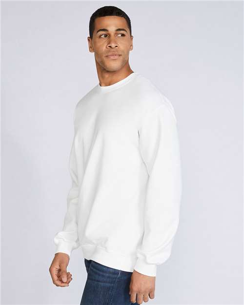 Gildan SF000 Unisex Softstyle® Midweight Crewneck Sweatshirt Cotton Cotton-Poly Blend Crewneck Fleece Midweight Moisture-Wicking Outerwear Polyester Regular Fit Spandex Sport / Athletic Super Heavyweight Sweatshirts & Fleece Tear-Away Label Tops Womens Womens Tops