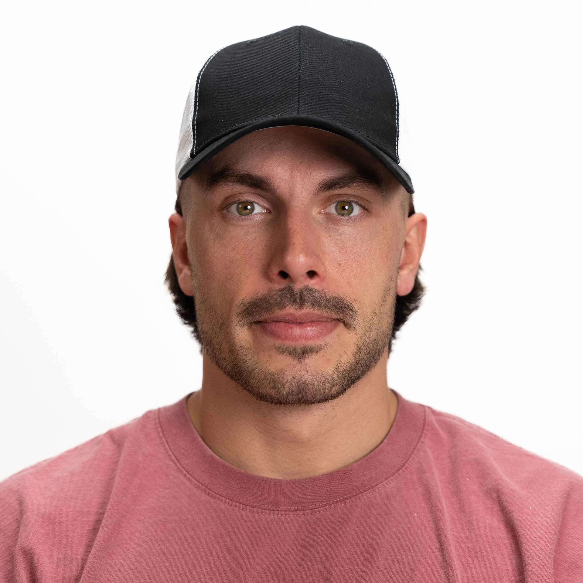 GN-1020 - Trucker Mesh 6 PANELS COTTON / POLYESTER CURVE MESH mid profile nissi caps SNAPBACK STRUCTURED TRUCKER MESH UNISEX