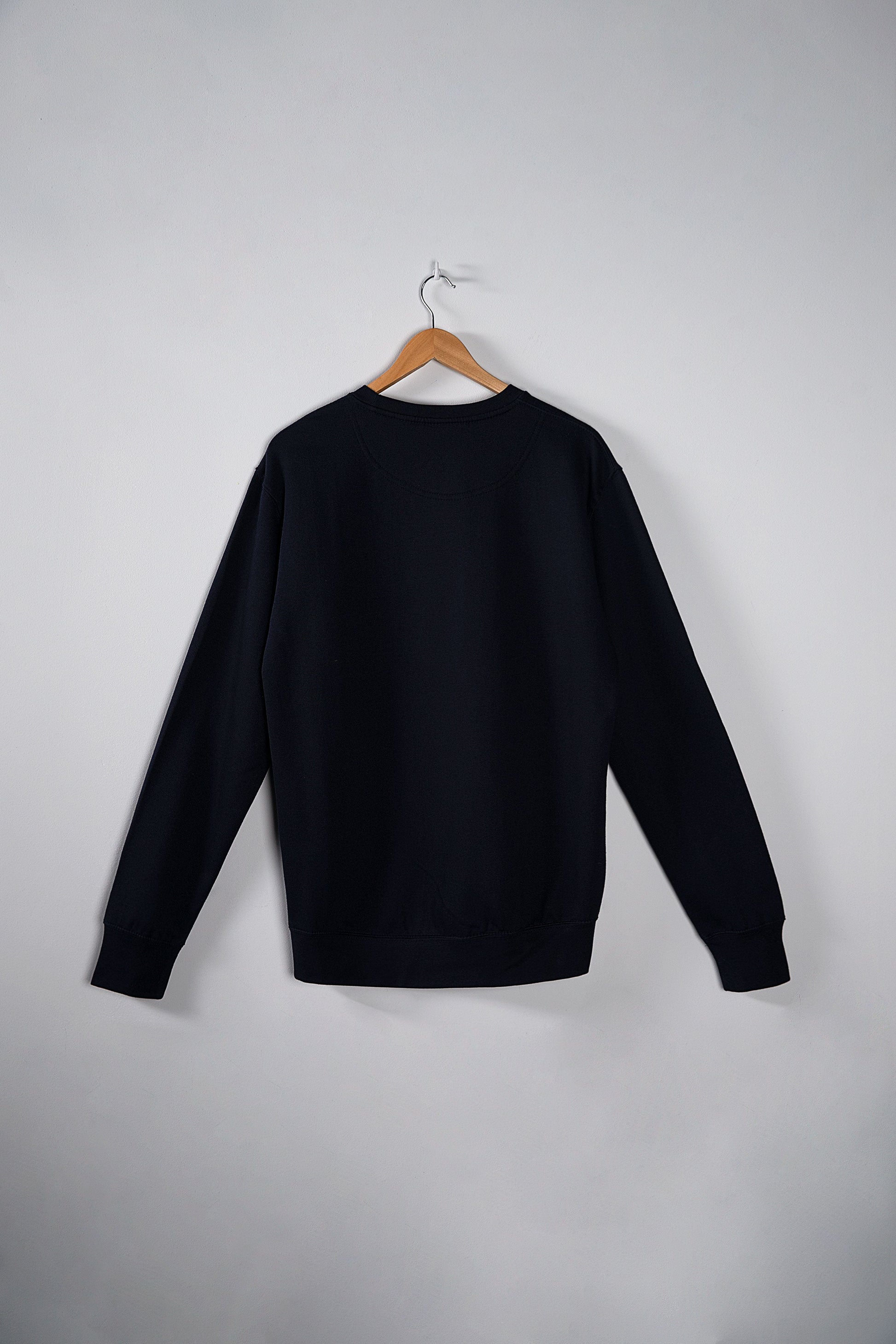 MR910 BLACK Crewneck Sweatshirt mr910