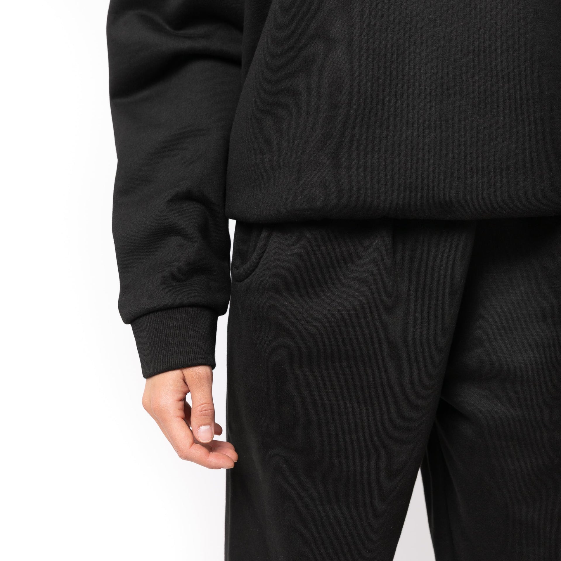 HERO-1050 MAX Unisex Blank Crewneck Sweatshirt - Black 1050M Adult Black Crewneck HERO MAX Tops Unisex