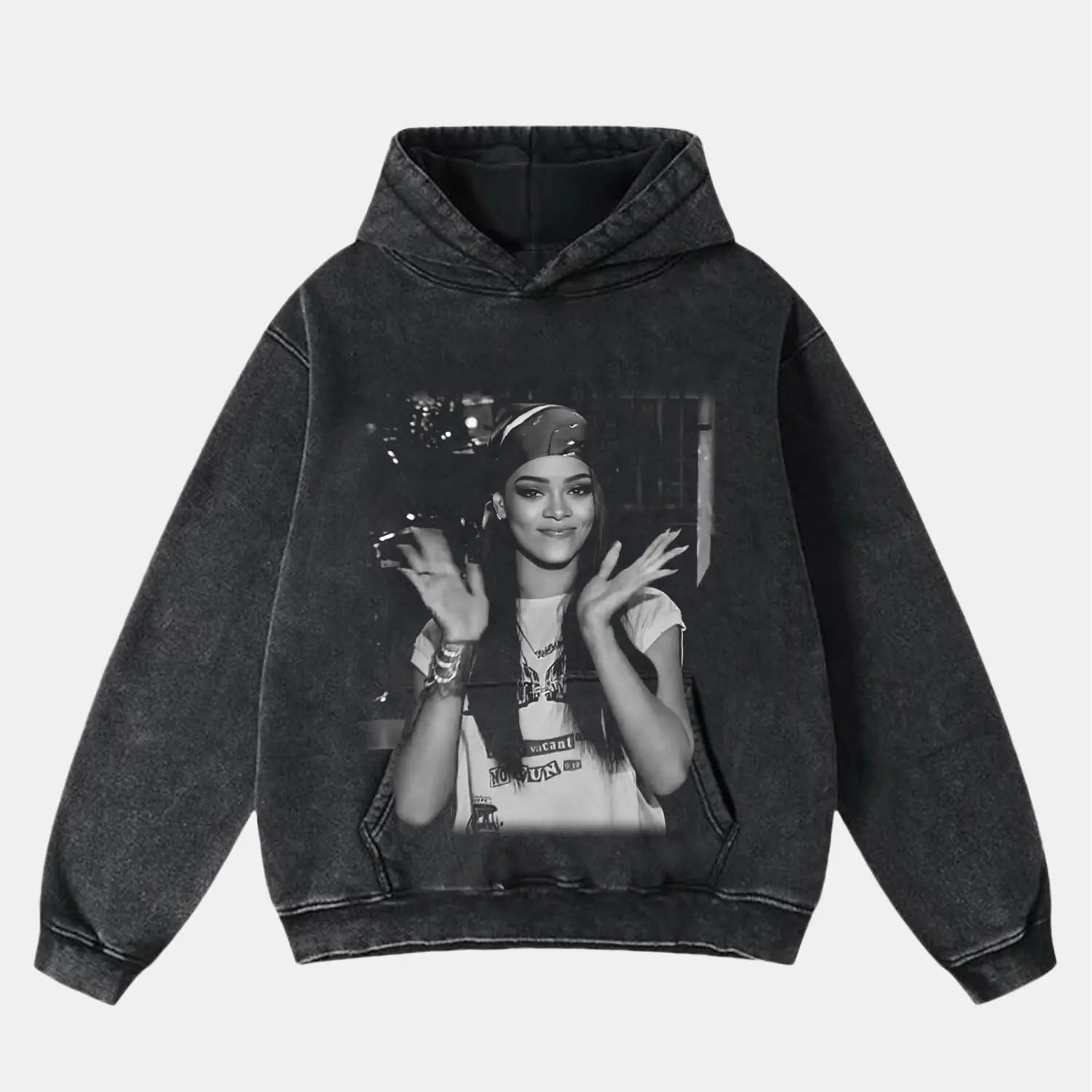 RIHANNA VINTAGE CLOTHES 06.27 HIP HOP MUSIC POP